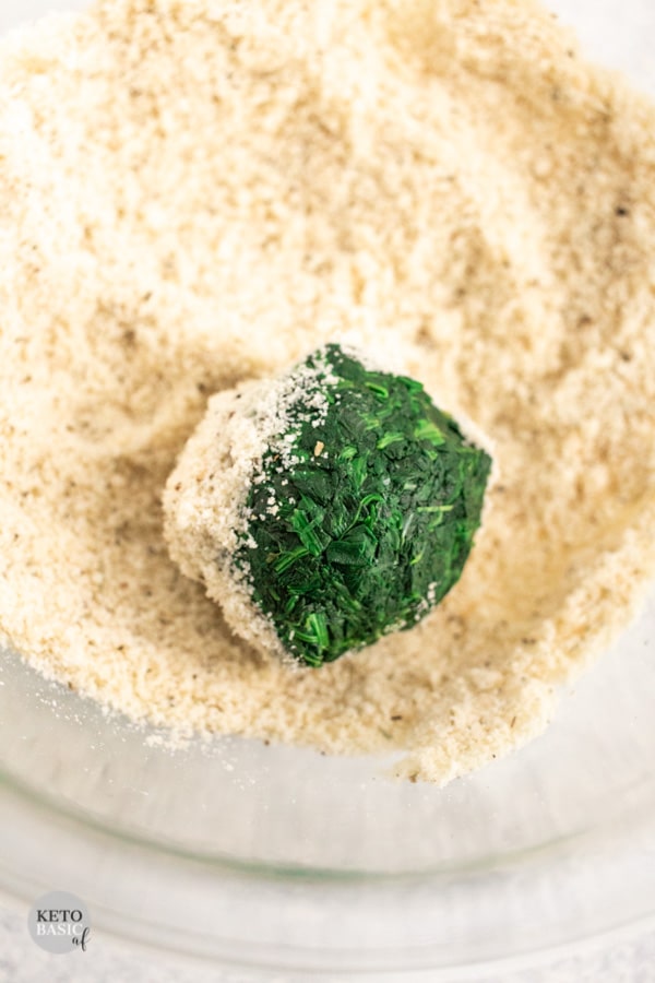 mix spinach with dry ingredients